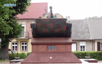 Lubrza, Pomnik z PT-76, gm.Lubrza, woj.lubuskie